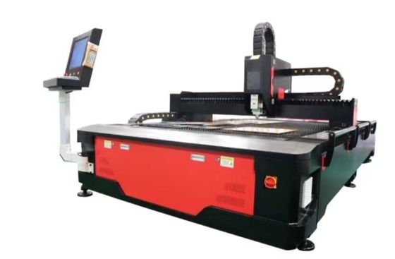 Máquina de corte a laser de fibra de precisão de 10,6um com sistema de controlo Cypcut - Área de trabalho 1500*3000mm