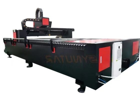 Cortador a laser de fibras de 1500*3000 mm com transmissão de engrenagem de precisão
